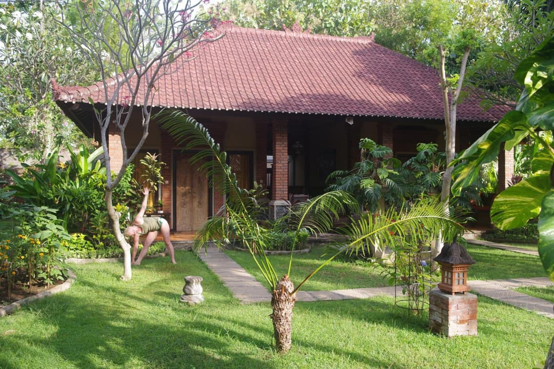Tirta Sari Bungalow — photo 1 of 126