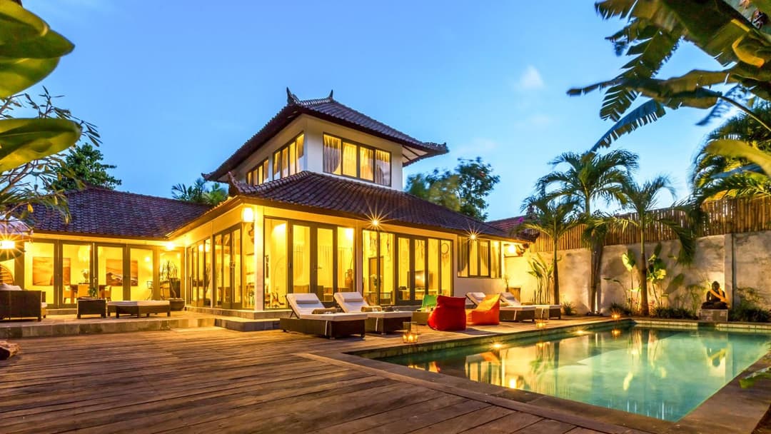 Luxury Villa Kudeta 300m BEACH and heart of Seminyak — photo 1 of 45