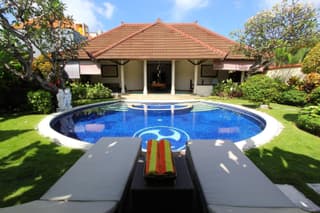 Heliconia Villa