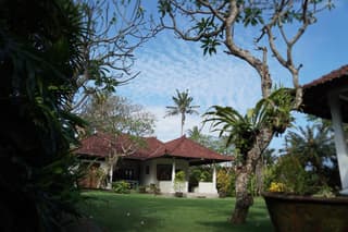 Puri Angsa Saba