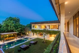 Villa Seriska Jimbaran - Spacious 5BR Private Pool Villa with Private Cook, Spa & Tour
