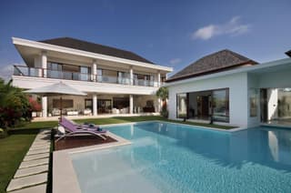 Villa Istana Putih by Maheswara