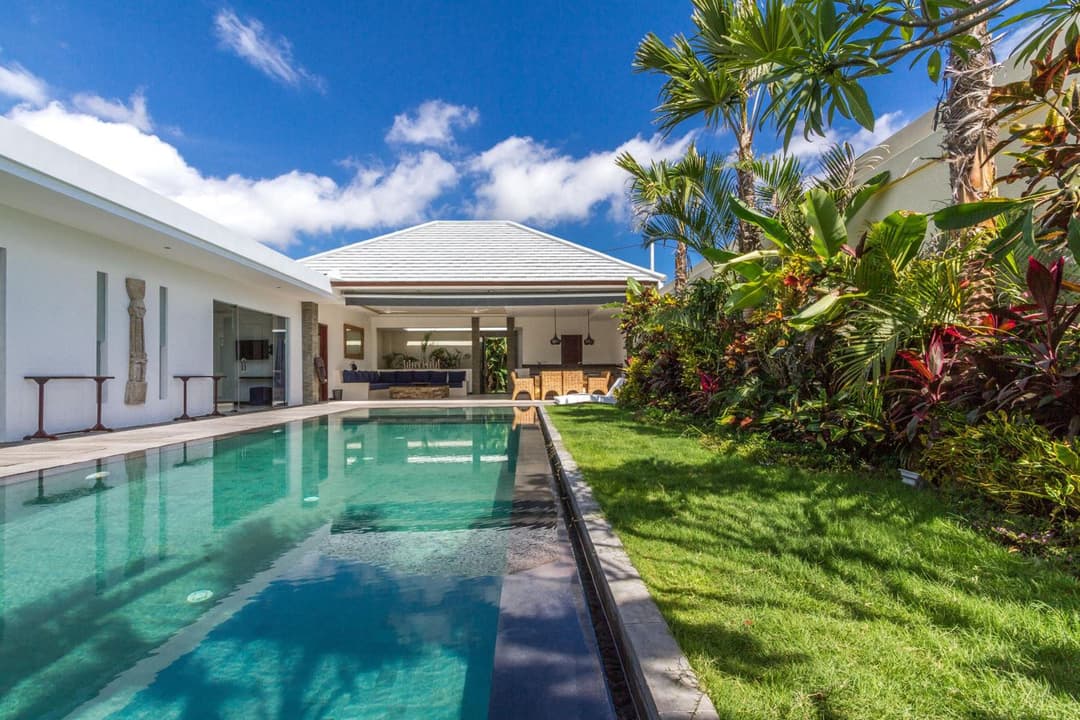 Villa Juna - Beautiful 3 Bedroom in Seminyak — photo 1 of 47
