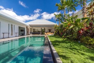 Villa Juna - Beautiful 3 Bedroom in Seminyak