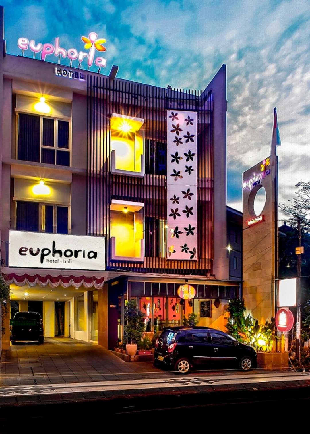 Euphoria Hotel — photo 1 of 41