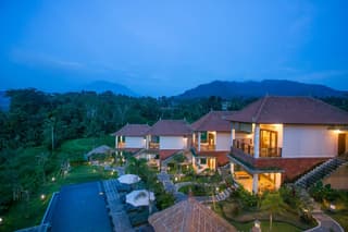 Alamdhari Villa Sidemen