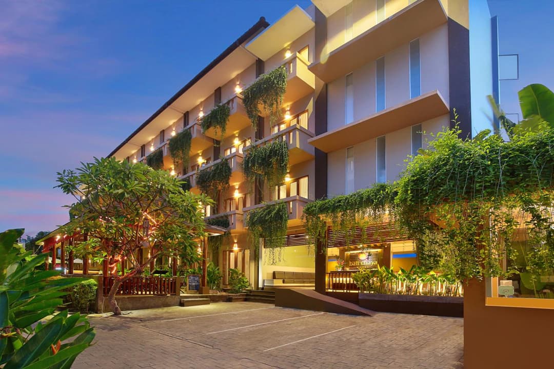 Bali Chaya Hotel Legian — photo 1 of 37