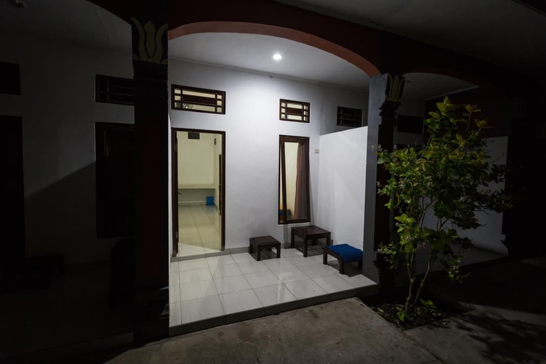 Hotel Lestari — photo 1 of 29
