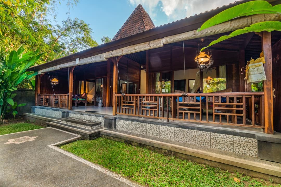 Sari Bamboo Villas — photo 1 of 52