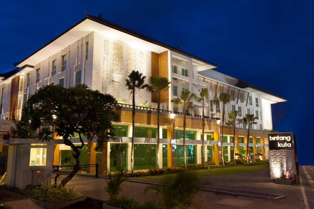 Bintang Kuta Hotel — photo 1 of 60