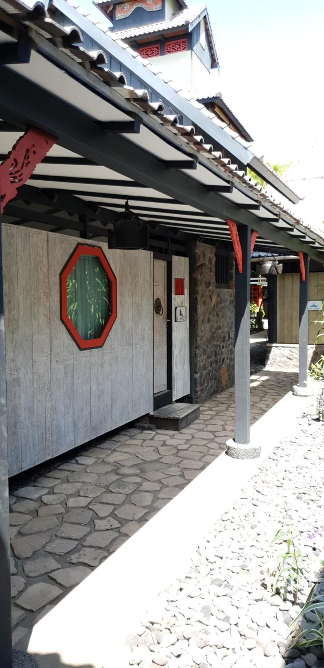 Amed Lodge by Sudamala Resorts — photo 1 of 51