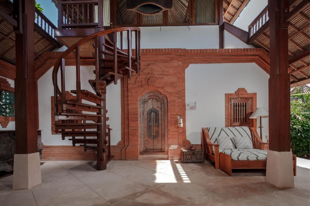 Tandjung Sari Hotel — photo 1 of 77