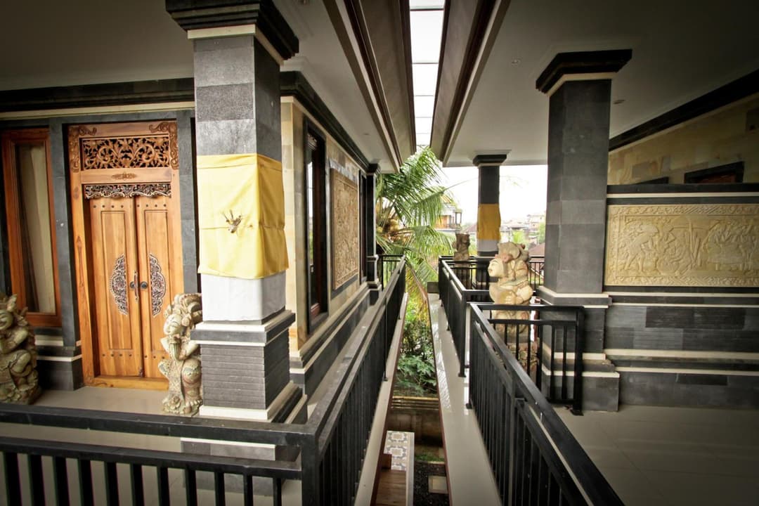 Awan Bali House — photo 1 of 36