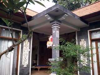 Barclona Guesthouses Lovina
