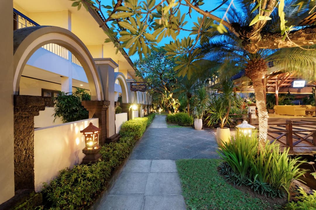Legian Paradiso Hotel — photo 1 of 83