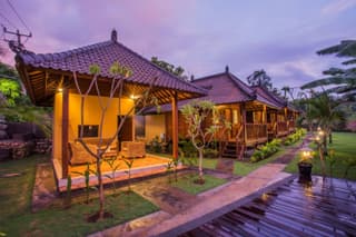 Samanta Huts