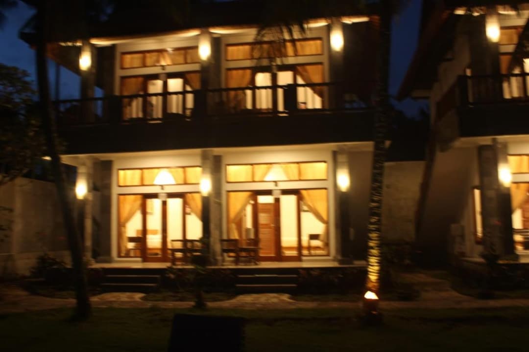 Amarta Beach Cottages — photo 1 of 31