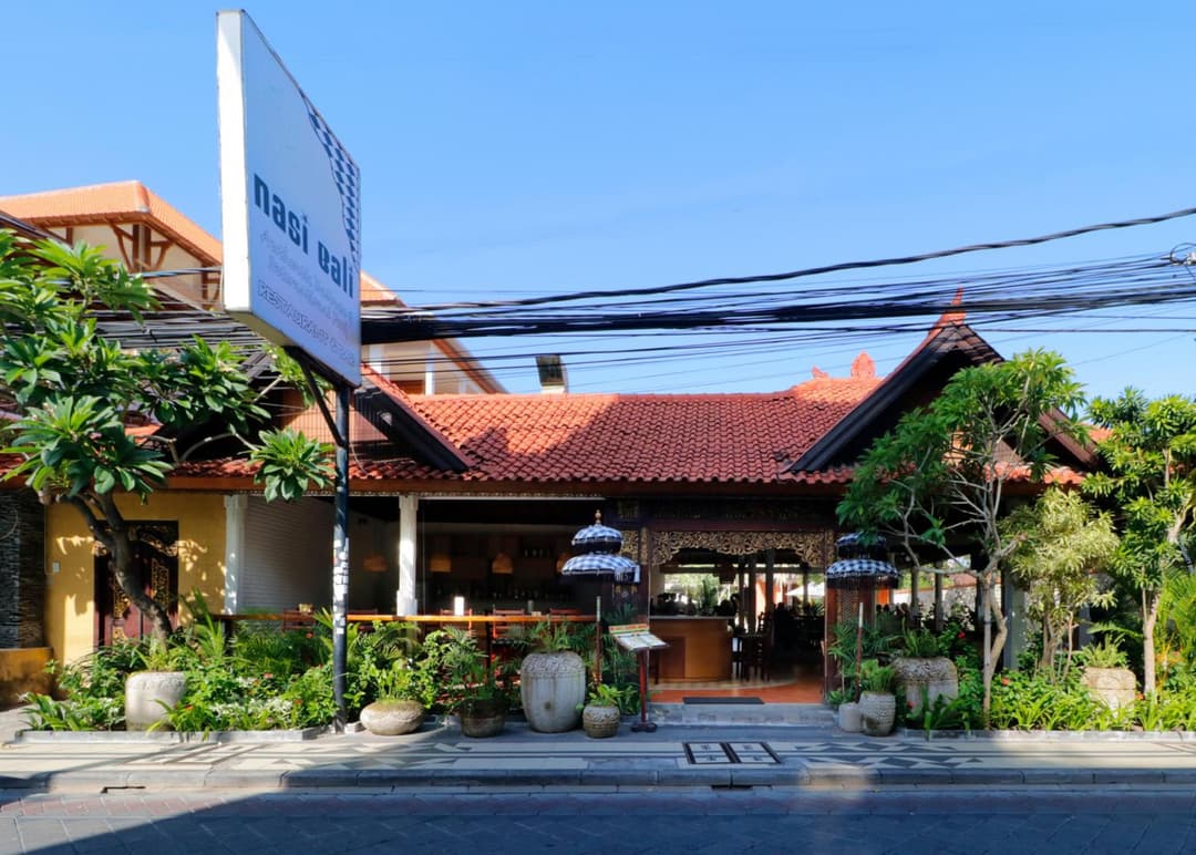 Adi Dharma Hotel Legian — photo 1 of 53