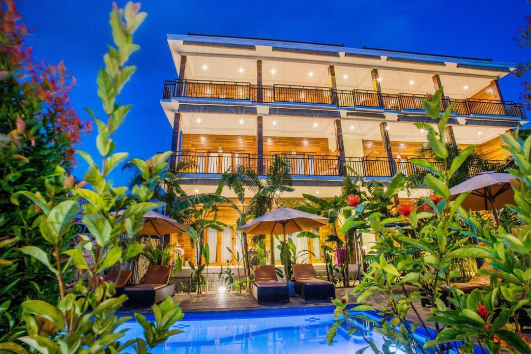 Dinatah Lembongan Villas — photo 1 of 1