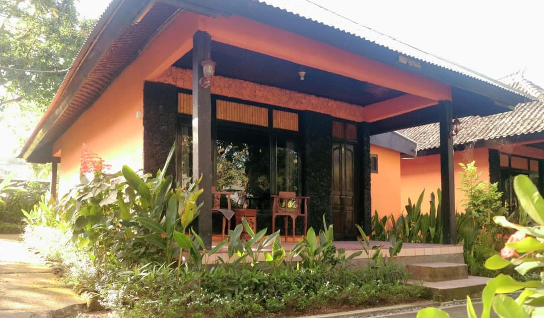 Batur Sunrise Guesthouse — photo 1 of 94
