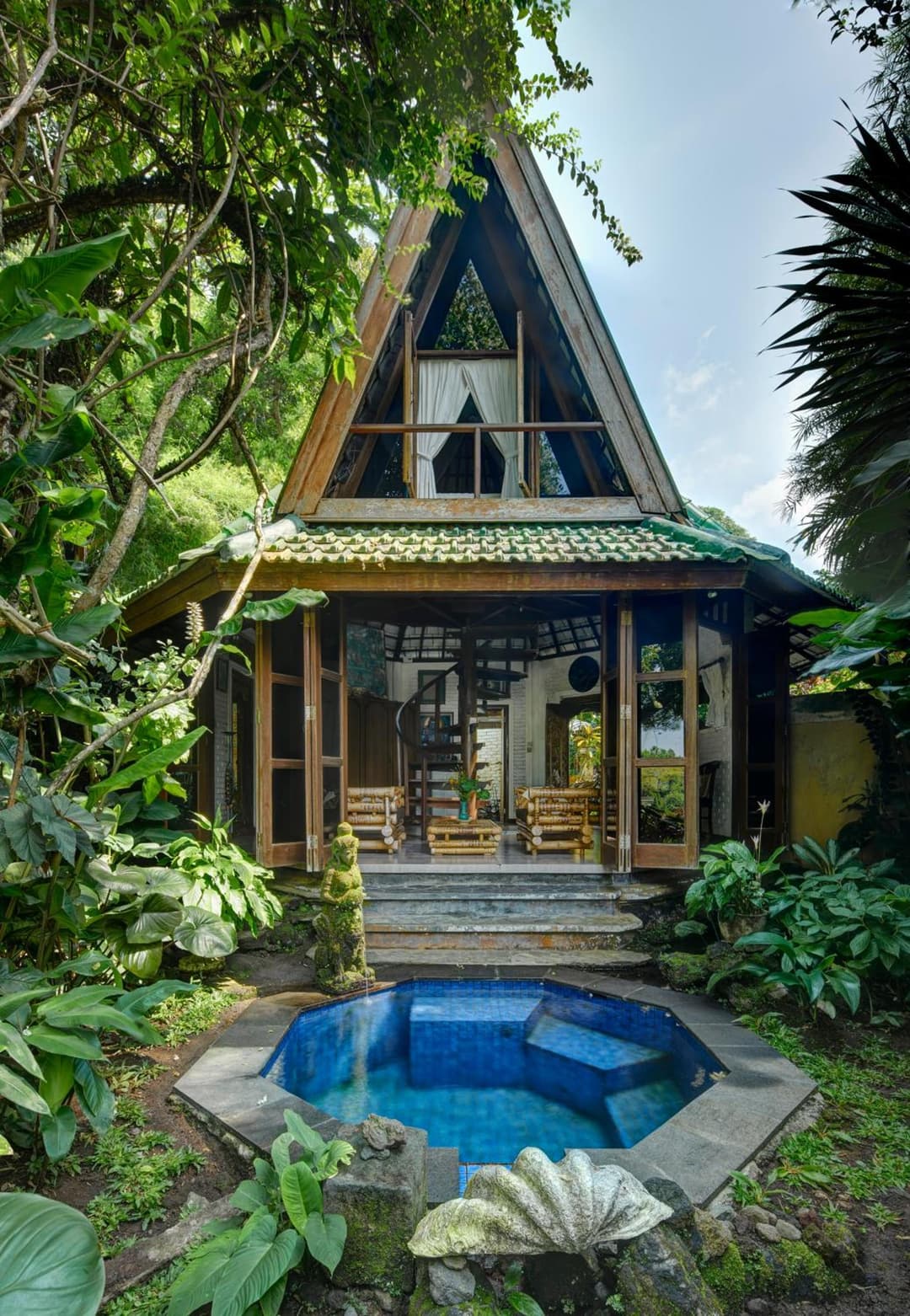 Tirtagangga Water Palace Villas — photo 1 of 1