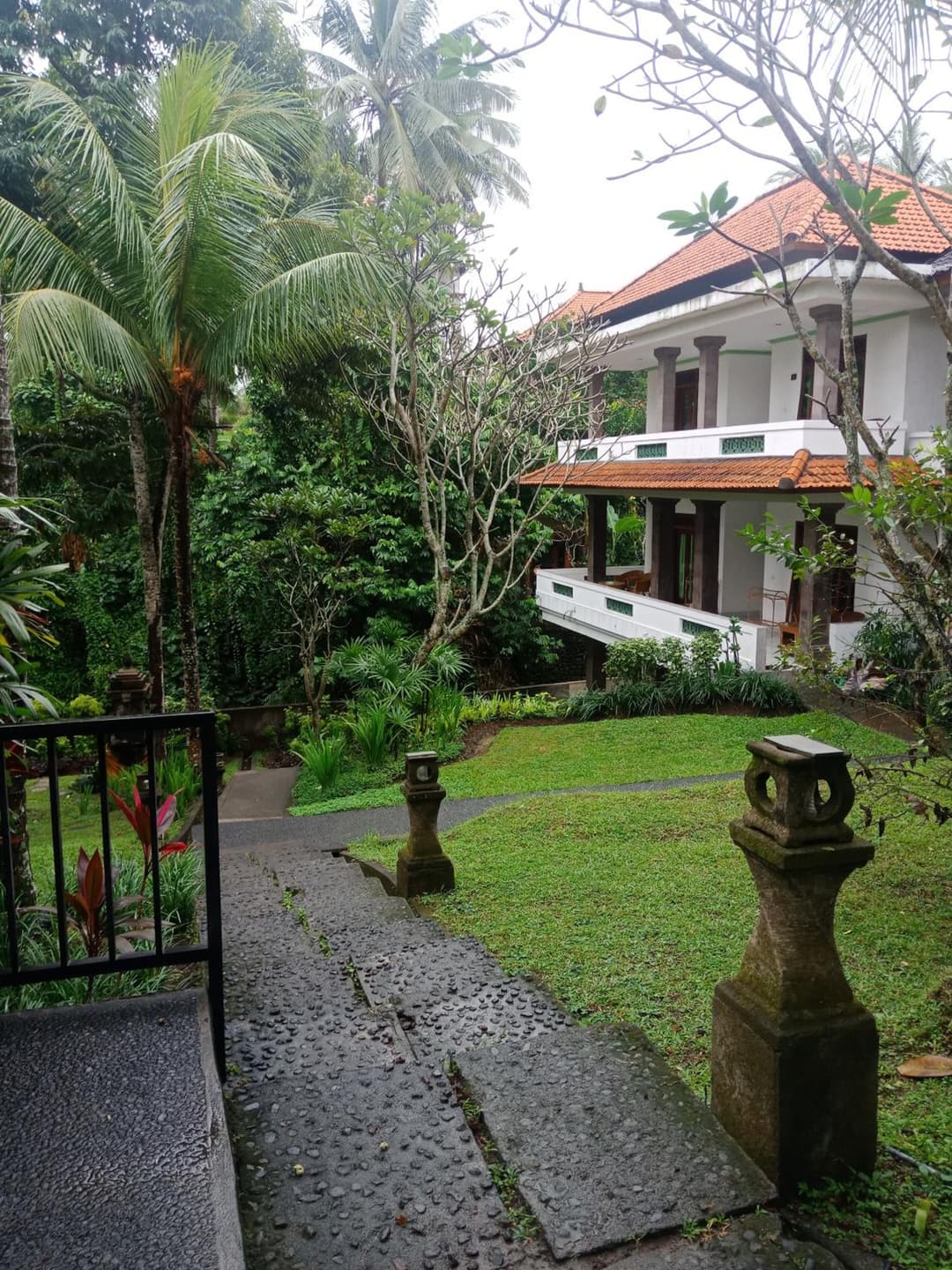 Argasoka Bungalows — photo 1 of 109