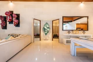 Manis, Luxury 3 Bedroom Heart of Seminyak