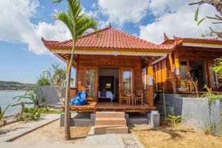 Nusa Veranda Sunset Villas & Restaurant