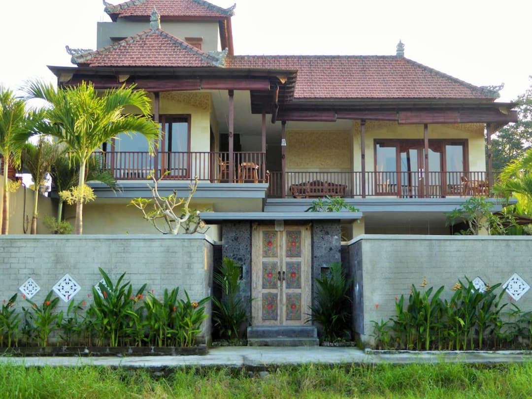 Villa Tenang — photo 1 of 26