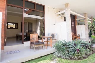 Blanjong Homestay by ecommerceloka