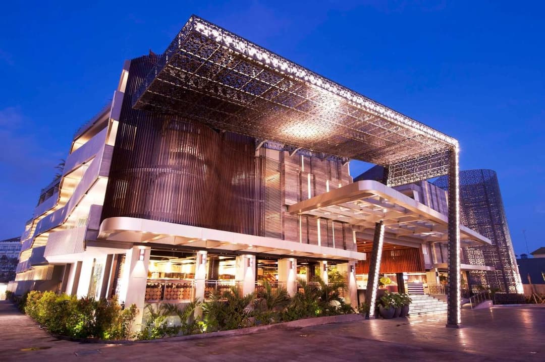Ramada by Wyndham Bali Sunset Road Kuta — photo 1 of 49