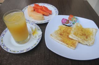 Loven Sanur Guest House