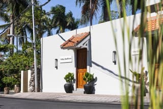 Villa Saffron
