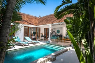 Villa Merah