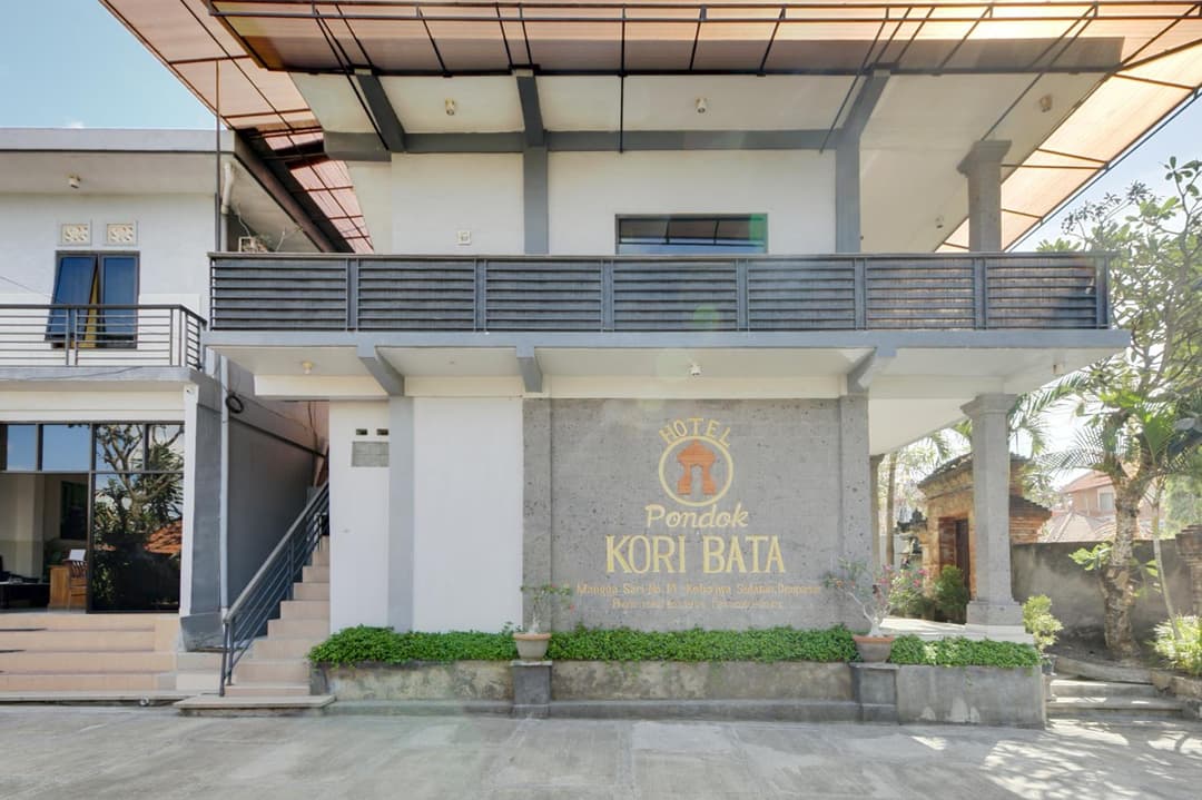 RedDoorz near Stadion Kompyang Sujana Bali — photo 1 of 25