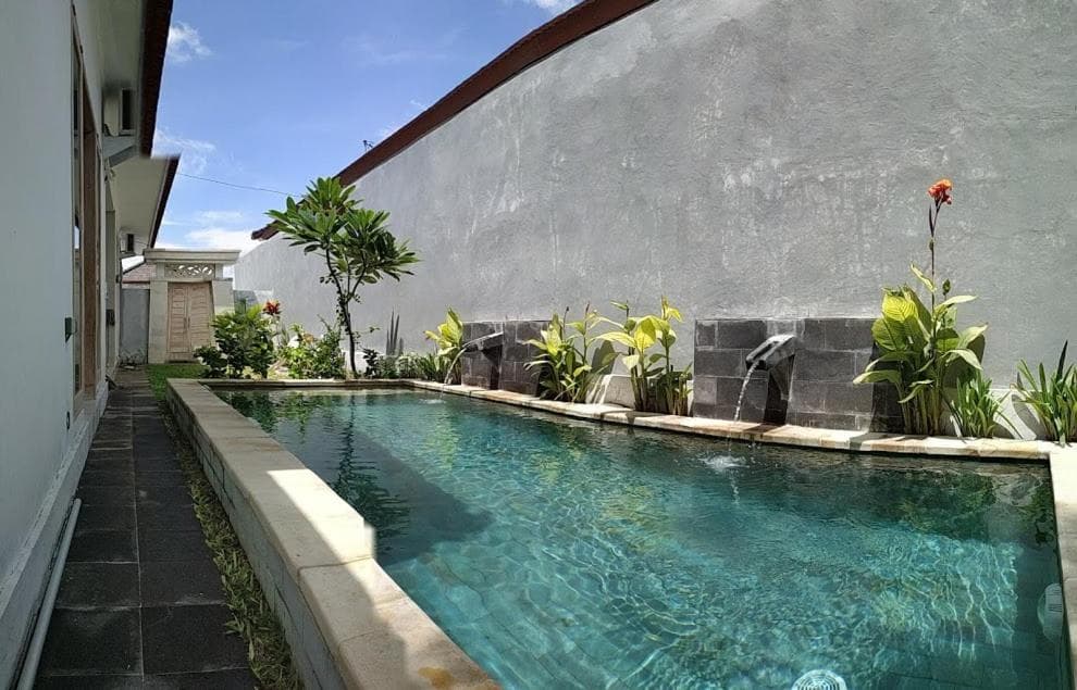 Villa Santika — photo 1 of 13
