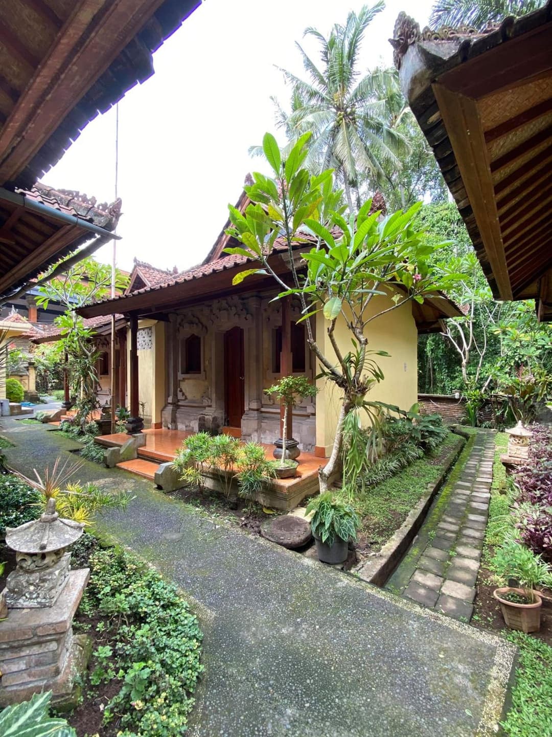 Puri Bebengan Bungalows — photo 1 of 1