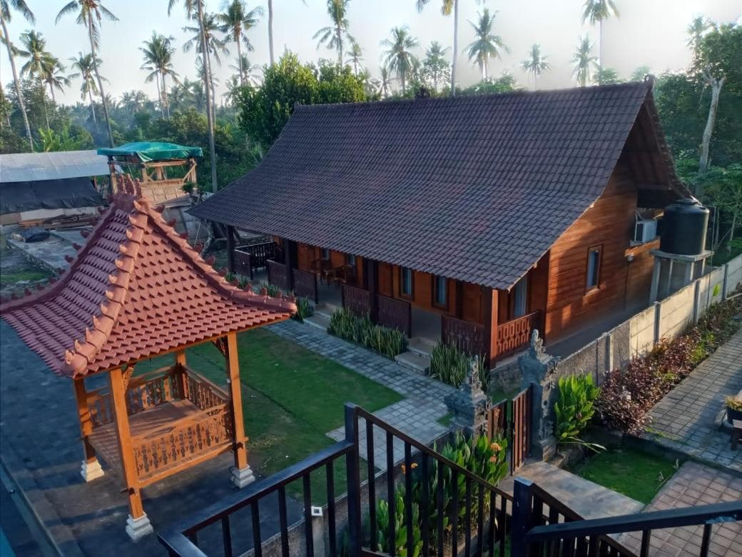 Buana Ecofarm Ecolodge — photo 1 of 144