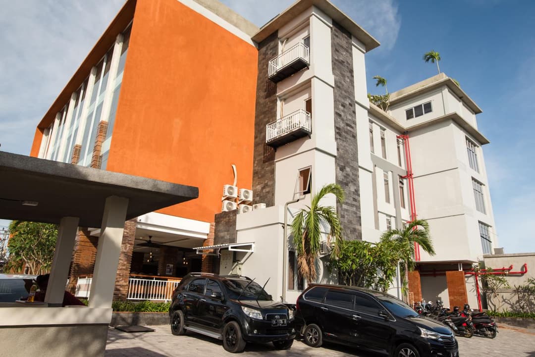 Canggu Dream Village Hotel and Suites — photo 1 of 60