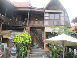 Green Paddy Hostel & Villa