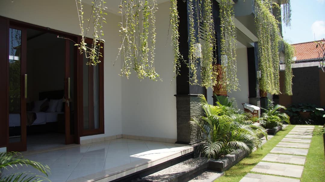 Surya Guest House Sanur — photo 1 of 97