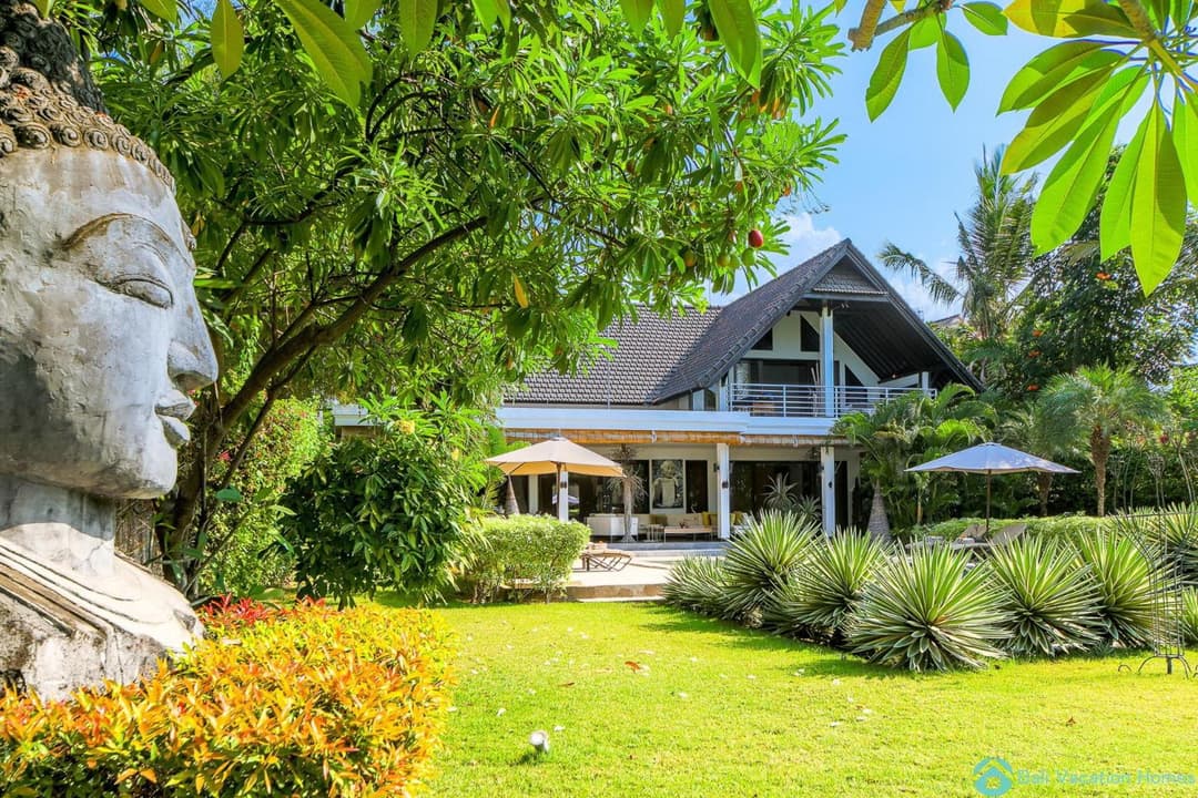 Villa Mahkai - Family and friends Estate! — photo 1 of 31