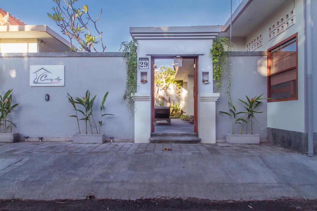 Cening Ayu Sanur — photo 1 of 23
