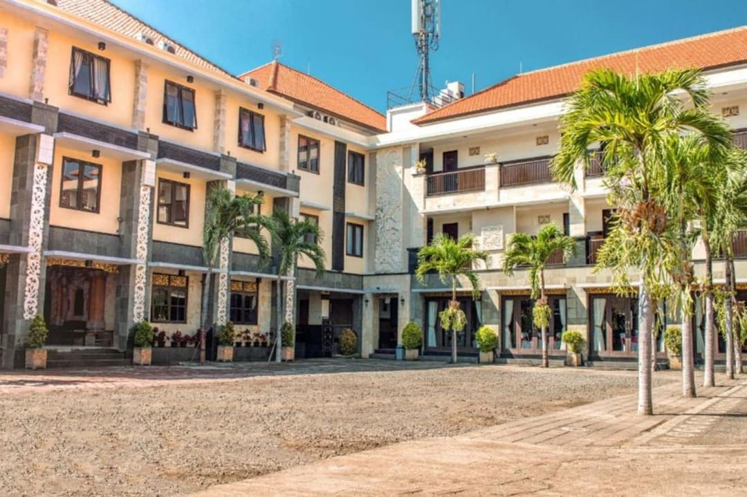 Hotel Puri Nusa Indah — photo 1 of 31