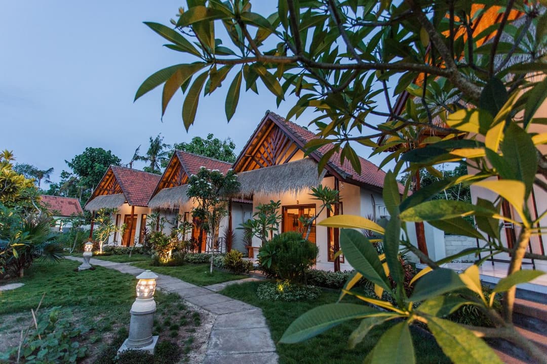 Camar Cottage & Hostel — photo 1 of 26