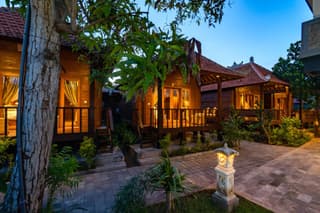 Bale Gede Lembongan