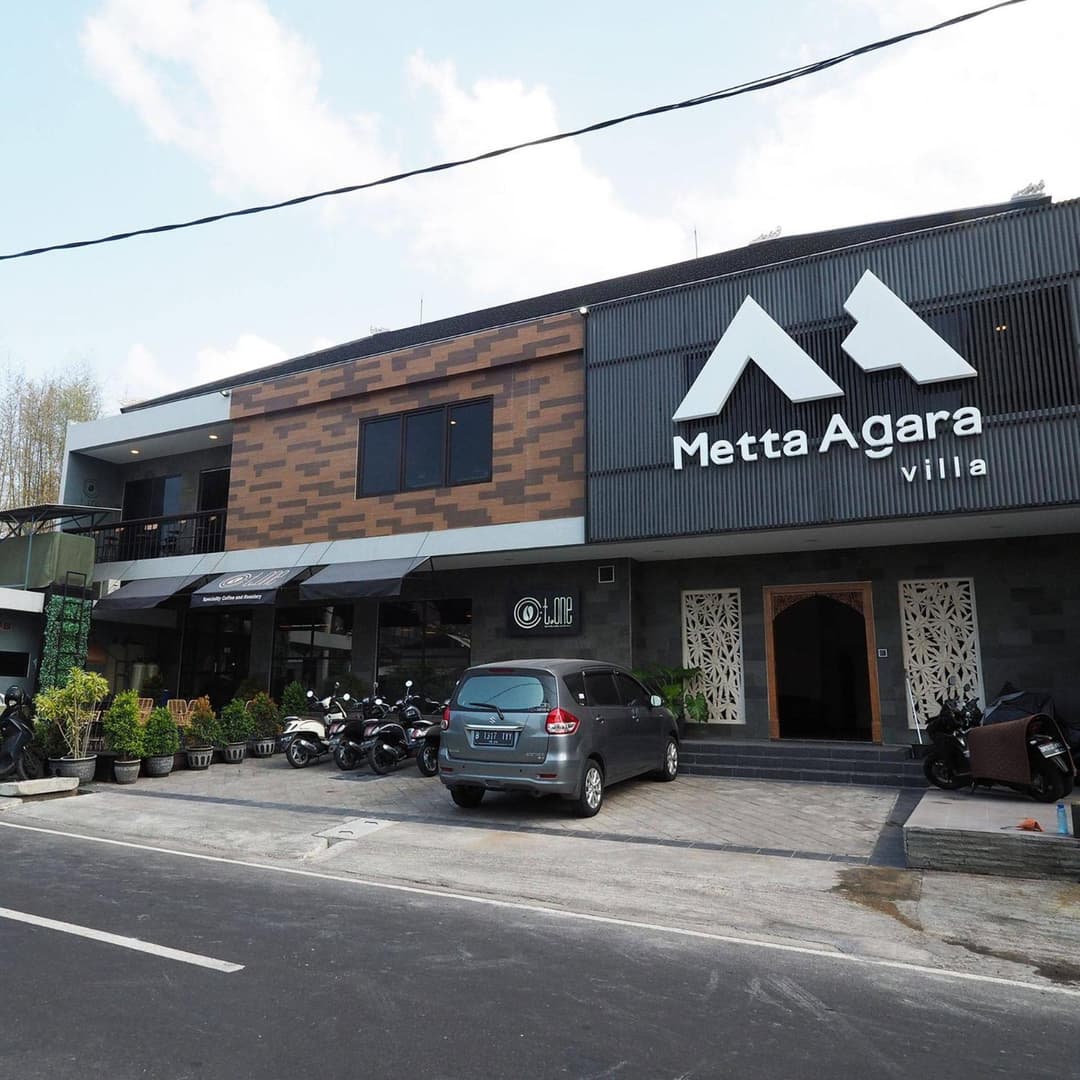 Metta Agara — photo 1 of 37