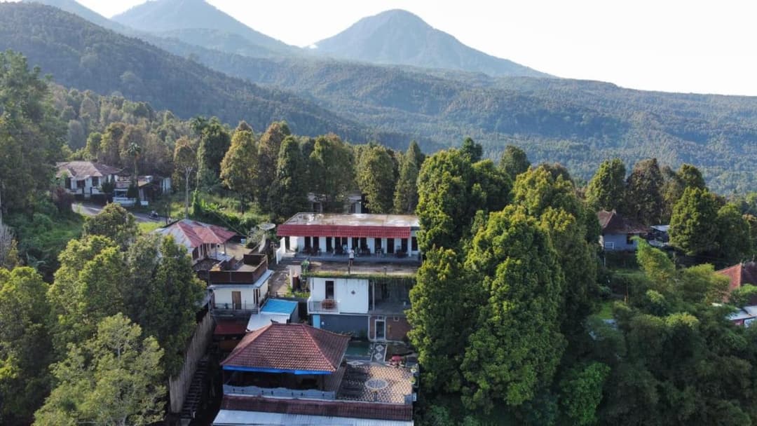 Adila Warung and Homestay — photo 1 of 59