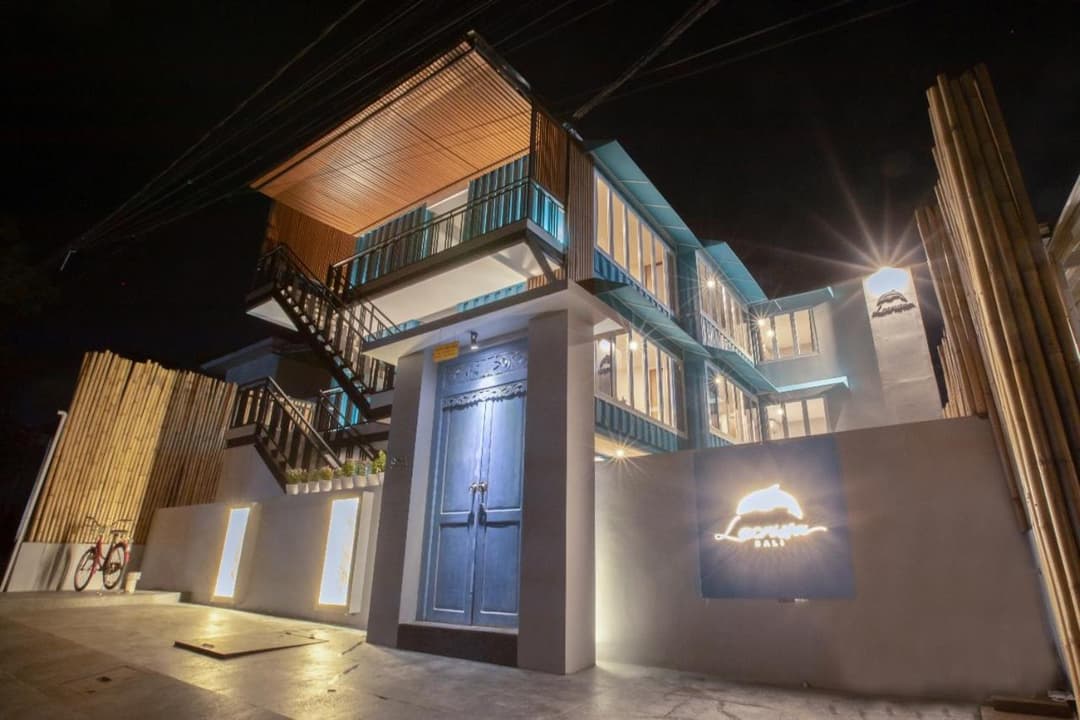 Lacrissa Bali — photo 1 of 1