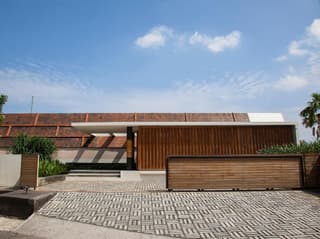 The Iman Villa